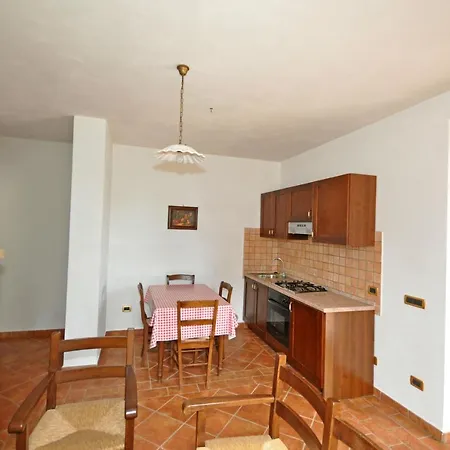 Lägenhet Sleeps 4 *